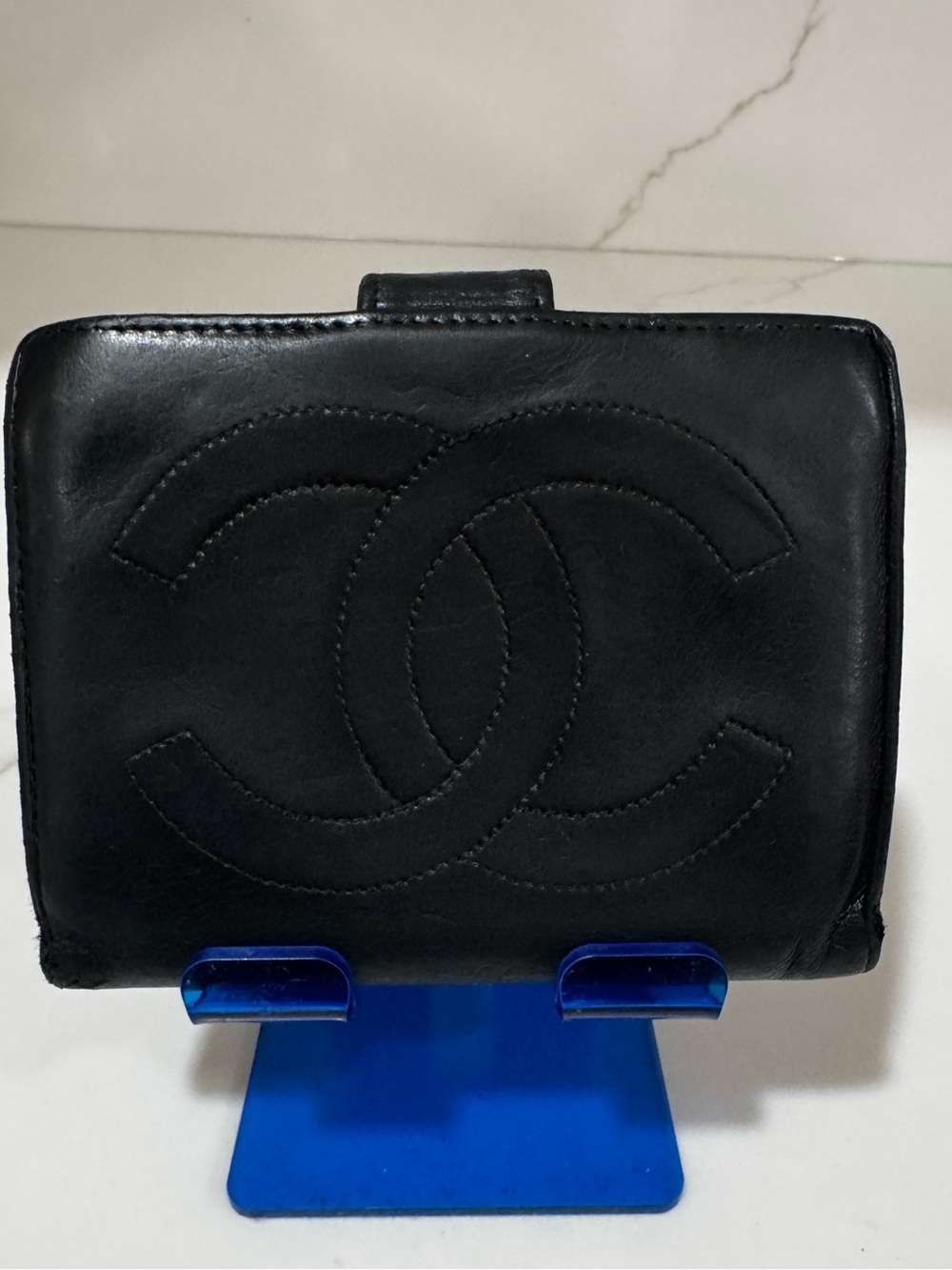 Vintage Chanel Timeless CC Black Lambskin Leather French Kiss Lock Bifold Wallet